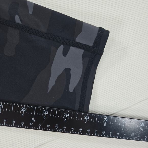 Athleta Mid Rise Camo Contender 7/8 Tight Black Leggings Women's Size Medium - Picture 7 of 8